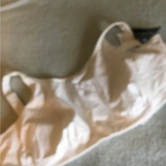 CHAMPION SPORTS BRA 44D Full support/double dry/wicking liner - Picture 7 of 7